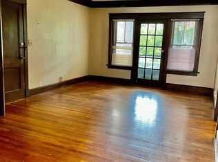 918 E 41st St APT 2W, Kansas City, MO 64110