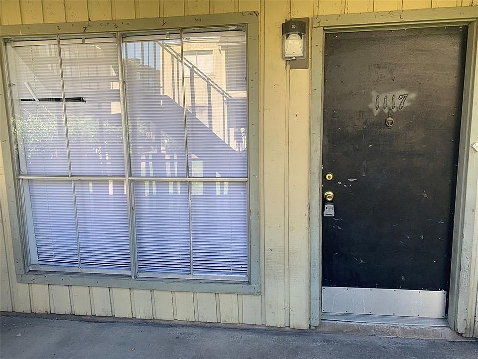 1st image of 5625 Antoine Dr #1117