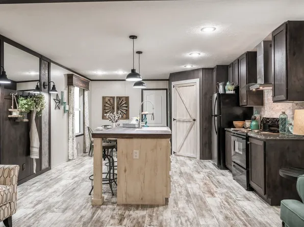 2801 1st Ave, Perry, IA