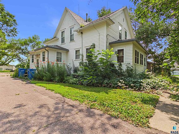 2nd image of 714 S Union Ave