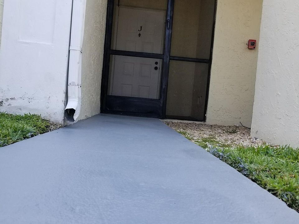 1st image of 1120 N Franklin Ave APT J