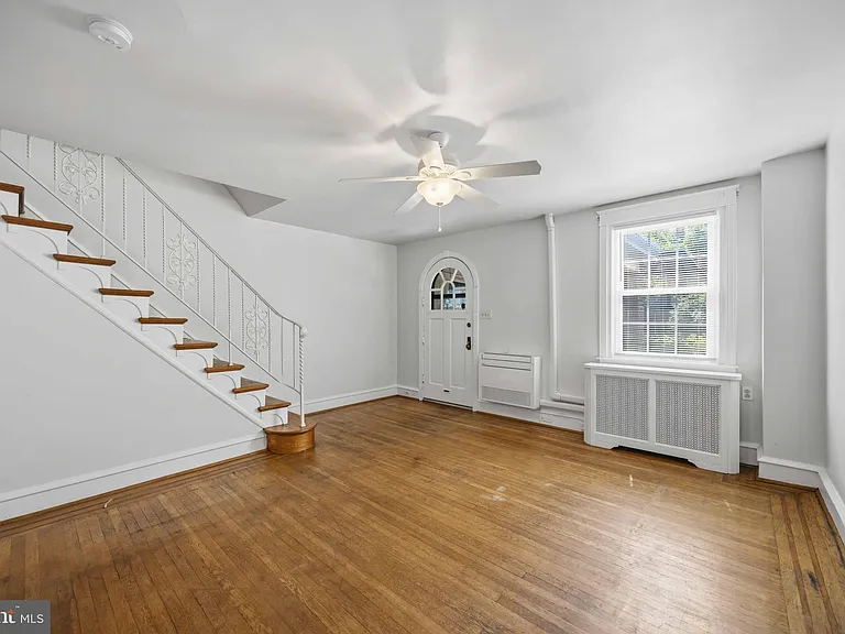 3323 Tilden St — Photo 8