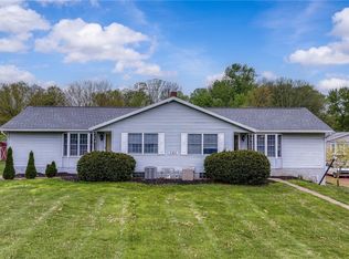 3160 Dewalt Dr, Akron, OH 44312