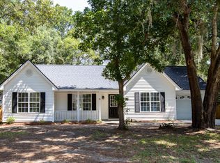 6 Lucerne Ave, Beaufort, SC 29907