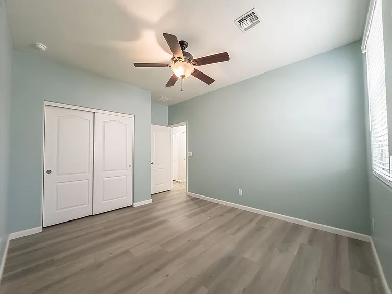 1036 S 177th Dr — Photo 20