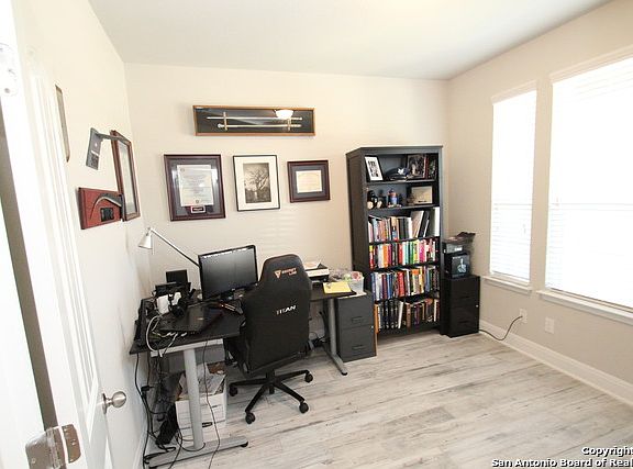 5th image of 6074 Akin Cir