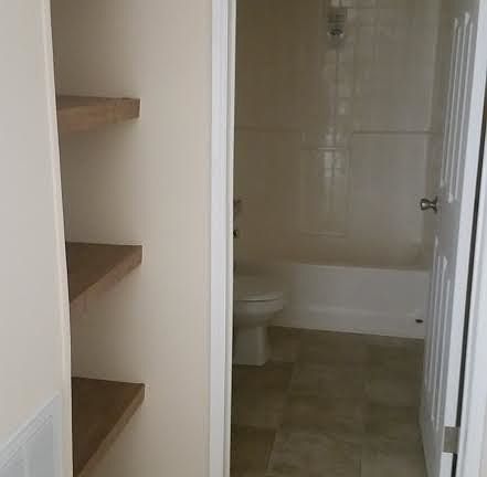 2nd image of 5321 Barhydt Ave