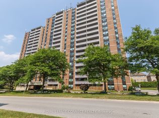 1210 Radom St #1710, Pickering, ON L1W2Z3