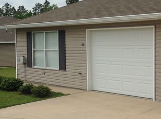 4 Ivy Cv #A, Mc Henry, MS 39561