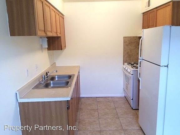 2nd image of 501 Charleston St SE APT 2