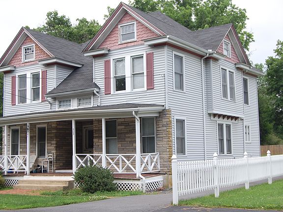 2nd image of 301 Prospect St #303