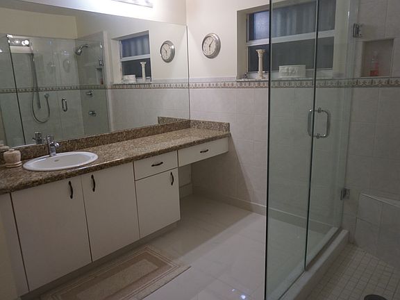 5th image of 18418 NW 56th Pl
