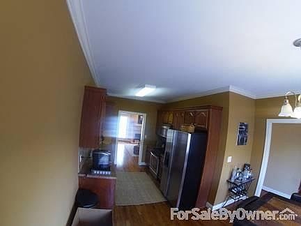 5th image of 451 Meadow Croft Dr