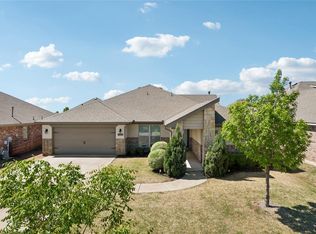 18709 Vivo Dr, Edmond, OK 73012