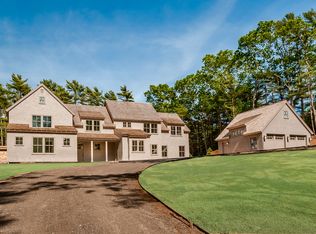63 Bull Path, East Hampton, NY 11937