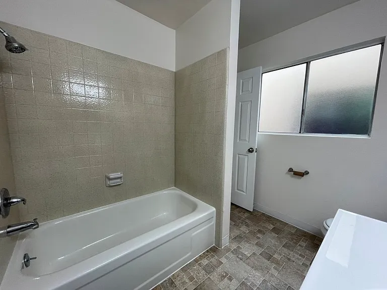 840 3rd St — Photo 6