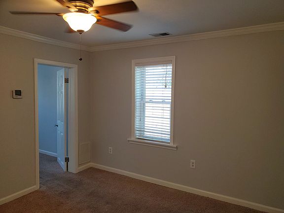 3rd image of 200 Dill Ave #B