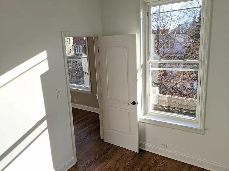 3324 W Belden Ave — Photo 6