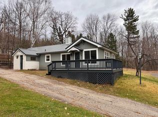 908 E I St, Iron Mountain, MI 49801