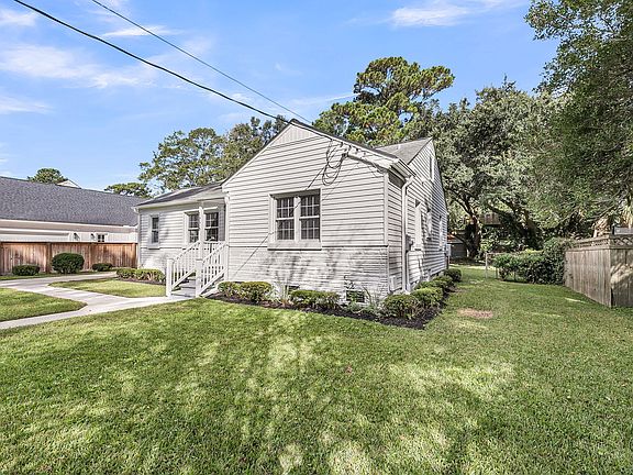 4th image of 1226 Forestwood Dr