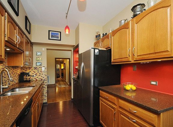 2nd image of 5827 N Winthrop Ave #3N