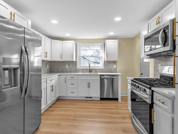 Beautifully updated kitchen.