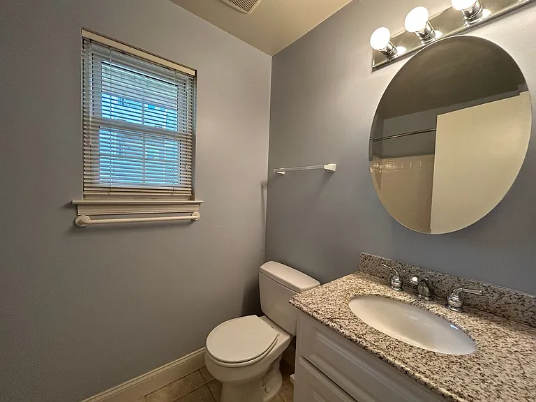 27 Martine Ct #2 — Photo 14