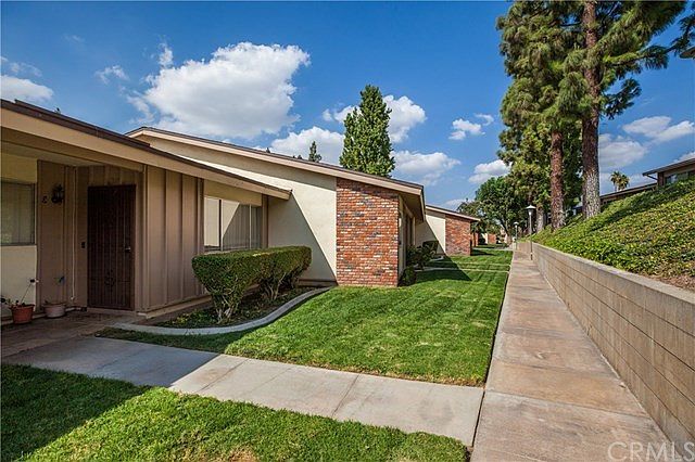 1st image of 22721 Palm Ave
