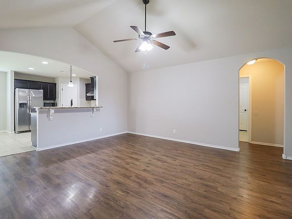 4th image of 14617 E 111th Pl N