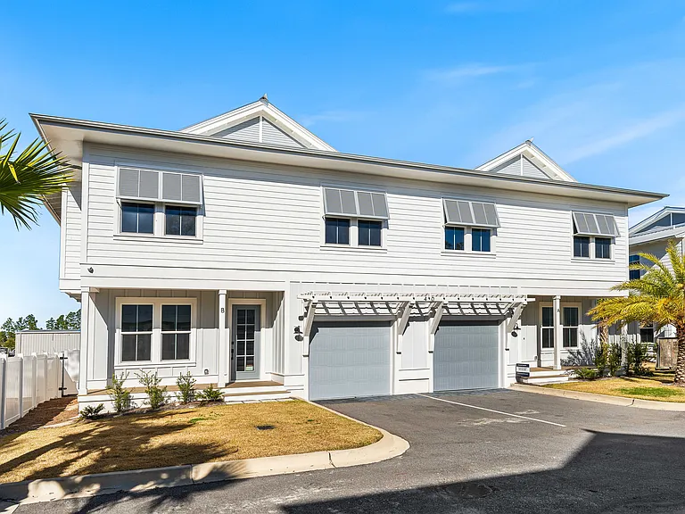 40 Casa Breeze Ln #B — Photo 1