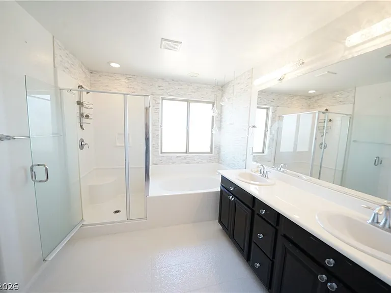 880 Cool Aquamarine St — Photo 30