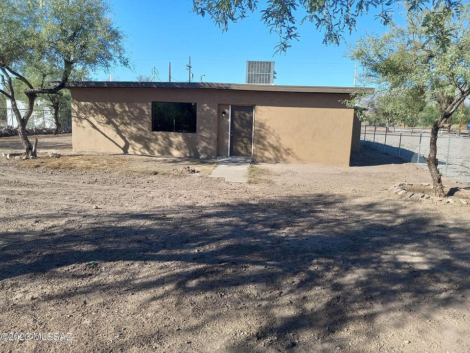 1st image of 1331 W Riverview Blvd