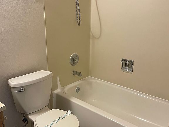 3rd image of 690 NW Atalanta Way #L