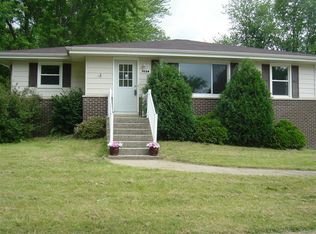 7420 Wilson Pl, Merrillville, IN 46410
