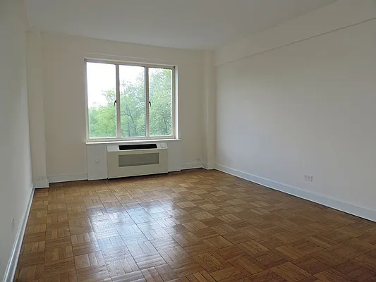 Rented by essential NEW YORK Real Estate | media 24