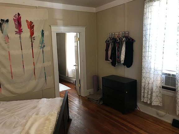 4th image of 3041 O Bryon St #2