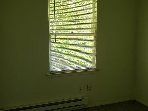 4th image of 3219 Brest Ave #B
