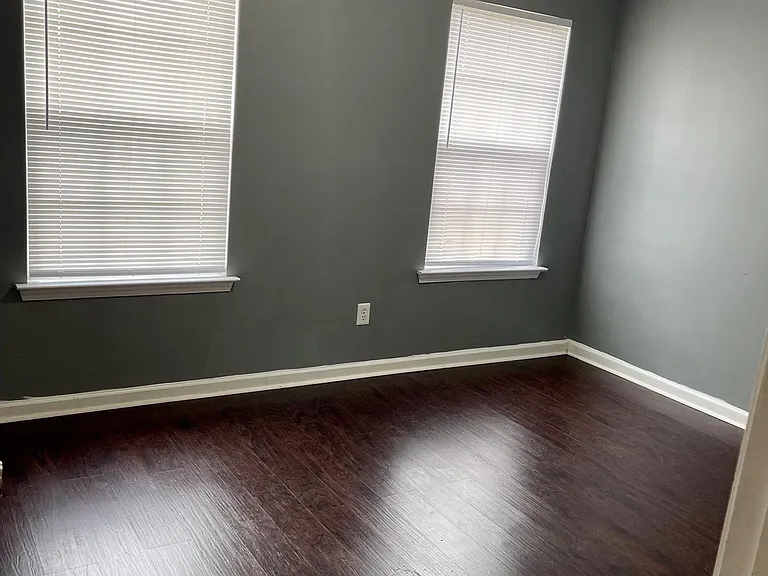 1365 Walton Loop — Photo 33