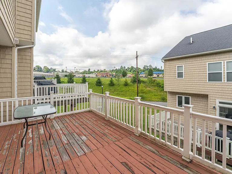 3313 Sun Ct — Photo 34