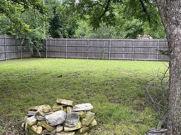 2nd image of 598 N Harbin Dr