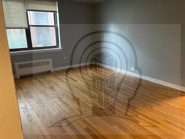 1st image of 1360 W Touhy Ave APT 105