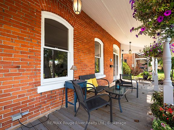 4th image of 522 George St