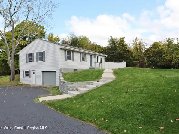 42 W Pine Road, Staatsburg, NY 12580