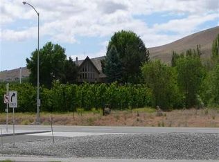 2121 Keene Rd, Richland, WA 99352