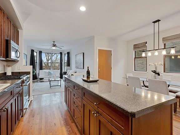 5th image of 2126 W Schiller St APT 3