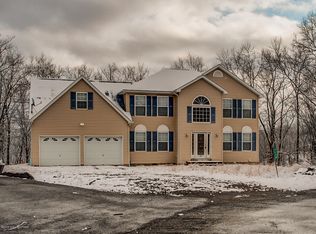 7178 Glenwood Dr, East Stroudsburg, PA