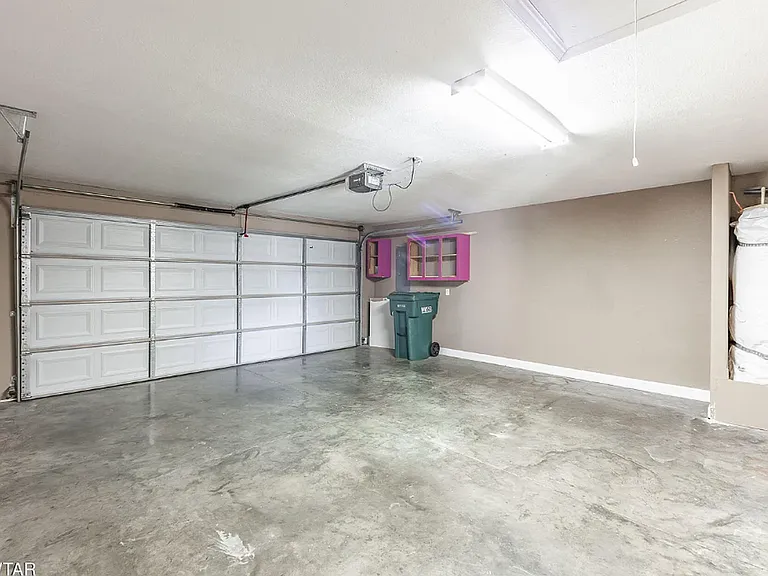 16 Birch Hollow Ln — Photo 10