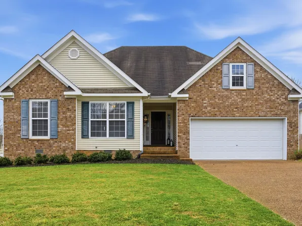 1003 Persimmon Dr, Spring Hill, TN 37174