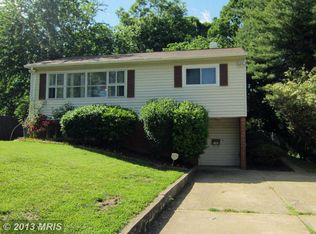 2365 W Longview Dr, Woodbridge, VA 22191