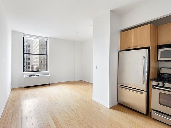 4th image of 90 West St APT 19L